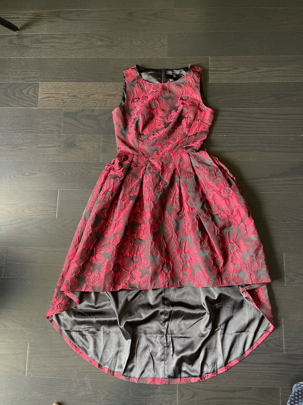 High-Low Floral Jacquard Dress in Burgundy and Black